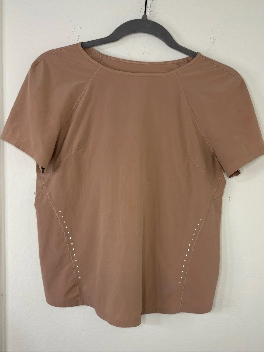 Lululemon Lightweight Stretch Running Short Sleeve Shirt pink clay size 4